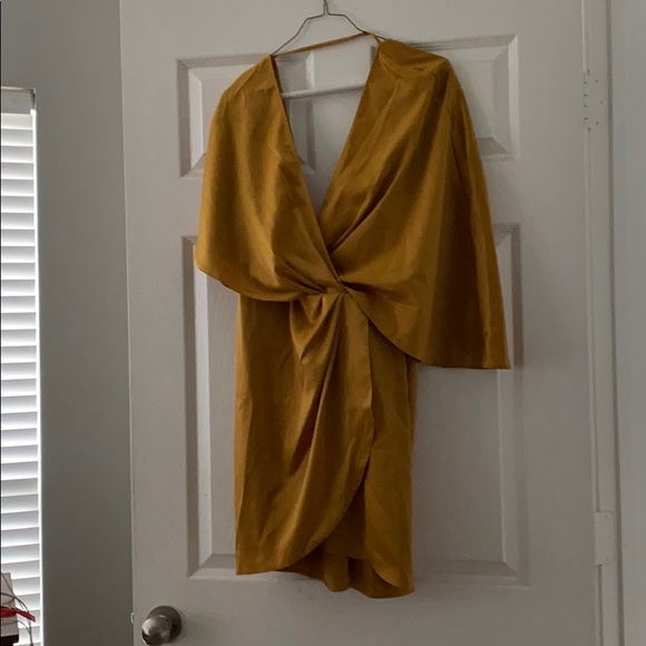 ASOS GOLD SATIN MINI DRESS SIZE 6 - Picture 2 of 3